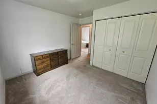 8302 Surrey Ridge Ct, Lamar, CO 81052 - Photo 7