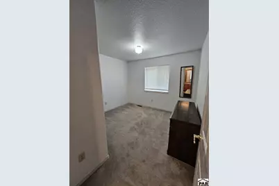 8302 Surrey Ridge Ct, Lamar, CO 81052 - Photo 9