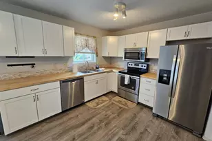 8302 Surrey Ridge Ct, Lamar, CO 81052 - Photo 7