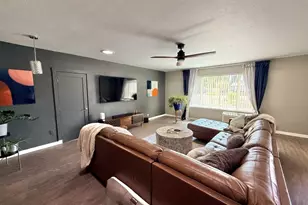 1038 Meadow Ln, Pueblo, CO 81006 - Photo 13