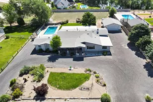 1038 Meadow Ln, Pueblo, CO 81006 - Photo 5