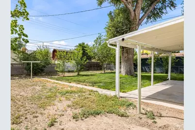 1707 Englewood Dr, Pueblo, CO 81005 - Photo 21