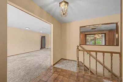 14 Oakbridge Dr, Pueblo, CO 81001 - Photo 7