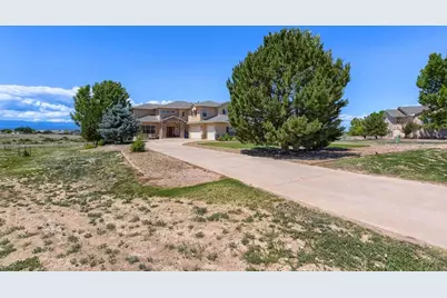 438 W Hollister Dr, Pueblo West, CO 81007 - Photo 5