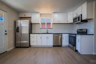 1605 E 10th St, Pueblo, CO 81001 - Photo 9