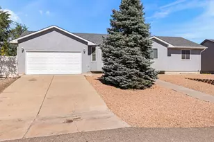 662 S Granby Ln, Pueblo West, CO 81007 - Photo 3
