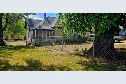 121 E 1st St, Manzanola, CO 81058 - Photo 3