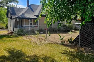 121 E 1st St, Manzanola, CO 81058 - Photo 3