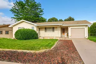 10 Oxford St, Pueblo, CO 81005 - Photo 1
