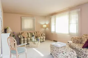10 Oxford St, Pueblo, CO 81005 - Photo 3