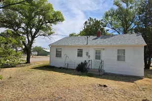 405 Ash Ave, Las Animas, CO 81054 - Photo 17