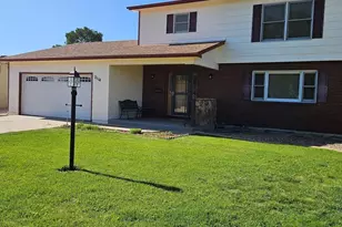 2114 Rangeview Dr, Pueblo, CO 81008 - Photo 3