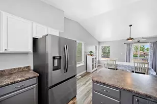 34 E Bonanza Dr, Pueblo West, CO 81007 - Photo 5