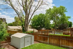 1702 Kingsroyal Blvd, Pueblo, CO 81005 - Photo 43