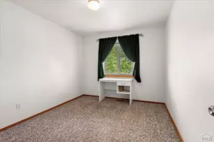 1702 Kingsroyal Blvd, Pueblo, CO 81005 - Photo 21
