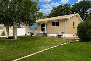 29 Fordham Cir, Pueblo, CO 81005 - Photo 1
