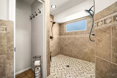1095 W Broken Bow Dr, Pueblo West, CO 81007 - Photo 17