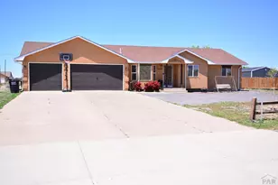 671 N McCulloch Blvd, Pueblo West, CO 81007 - Photo 1