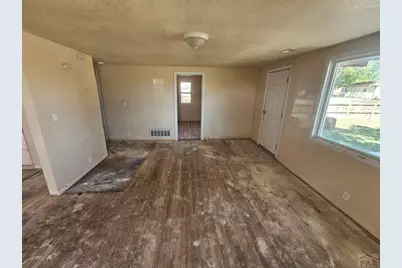 2400 W 15th St, Pueblo, CO 81003 - Photo 5