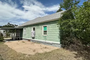 1437 E 4th St, Pueblo, CO 81001 - Photo 3