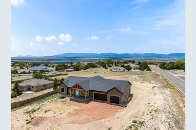 1009 S Oak Valley Dr, Pueblo West, CO 81007 - Photo 3