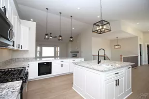 1009 S Oak Valley Dr, Pueblo West, CO 81007 - Photo 11