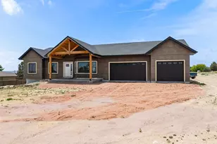 1009 S Oak Valley Dr, Pueblo West, CO 81007 - Photo 1