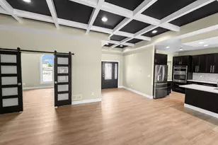 379 S Siesta Dr, Pueblo, CO 81007 - Photo 5