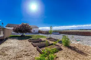 831 E Paseo Dorado Dr, Pueblo West, CO 81007 - Photo 11
