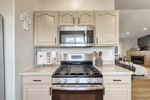 831 E Paseo Dorado Dr, Pueblo West, CO 81007 - Photo 17