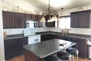 523 E Hahns Peak Ave, Pueblo West, CO 81007 - Photo 3