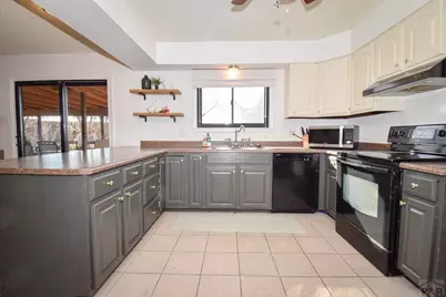 45 Verdosa Dr, Pueblo, CO 81005 - Photo 13