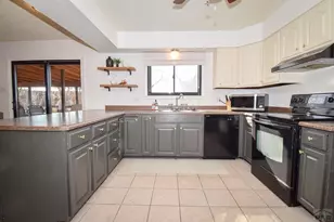 45 Verdosa Dr, Pueblo, CO 81005 - Photo 13