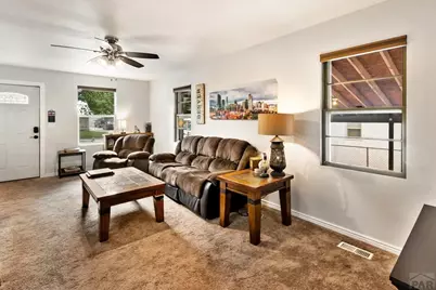 912 Madison St, Canon City, CO 81212 - Photo 9