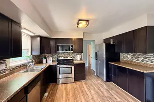32 Apollo Ln, Pueblo, CO 81001 - Photo 5