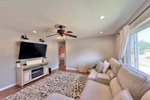 32 Apollo Ln, Pueblo, CO 81001 - Photo 13