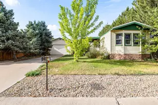 906 Aspen Cir, Pueblo, CO 81006 - Photo 1