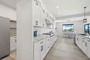 1237 N Challenger Pl, Pueblo, CO 81007 - Photo 17
