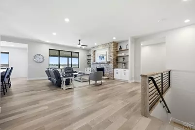 1237 N Challenger Pl, Pueblo, CO 81007 - Photo 3