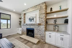1237 N Challenger Pl, Pueblo, CO 81007 - Photo 7