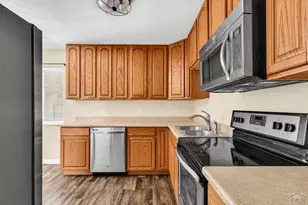 3720 Hollybrook Ln, Pueblo, CO 81005 - Photo 11