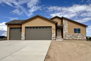 1127 W Mescalero Dr, Pueblo West, CO 81007 - Photo 1