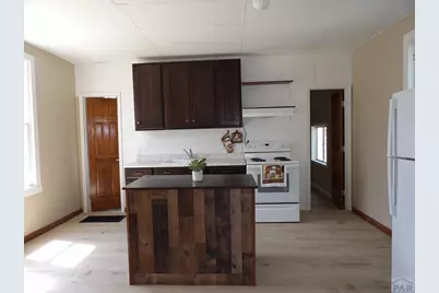 324 Lewis Ave, La Junta, CO 81050 - Photo 3
