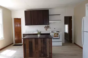324 Lewis Ave, La Junta, CO 81050 - Photo 3