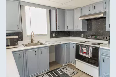 908 E 9th St, Pueblo, CO 81001 - Photo 3