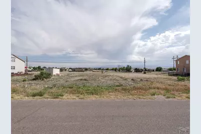284 W Coral Dr, Pueblo West, CO 81007 - Photo 3
