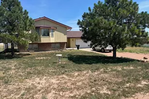 1195 W Meadowmoor Dr, Pueblo West, CO 81007 - Photo 1