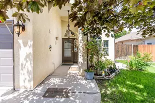1001 Cherrycrest Dr, Pueblo, CO 81005 - Photo 5