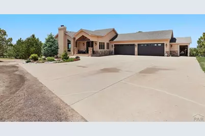 4330 Ridgeway Ln, Colorado Springs, CO 80908 - Photo 3