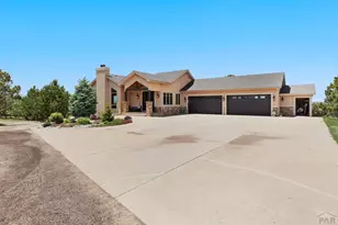 4330 Ridgeway Ln, Colorado Springs, CO 80908 - Photo 3